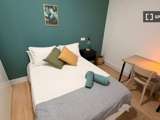 Habitación en piso compartido en alquiler en Embajadores, Madrid