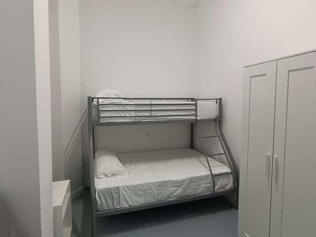 Habitación en piso compartido en alquiler en En Corts, Valencia