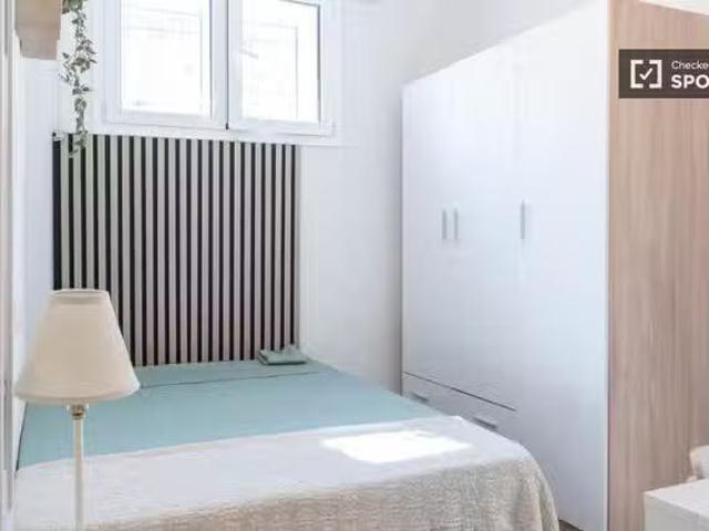 Habitación en piso compartido en alquiler en Fuente del Berro.