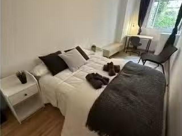 Habitación en piso compartido en alquiler en Gaztambide, Madrid