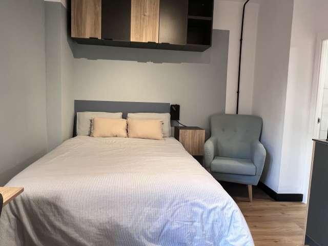Habitación en piso compartido en alquiler en Granada
