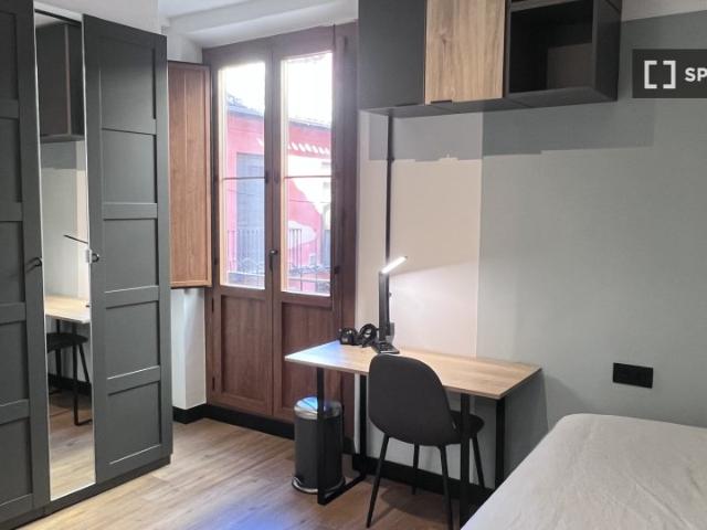 Habitación en piso compartido en alquiler en Granada