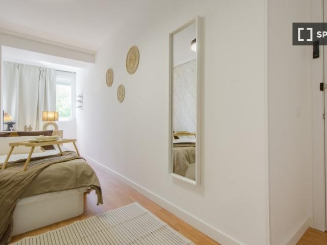 Habitación en piso compartido en alquiler en Guindalera, Madrid