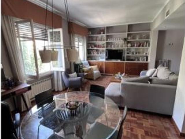 Habitación en piso compartido en alquiler en Guindalera, todos los gastos incluidos