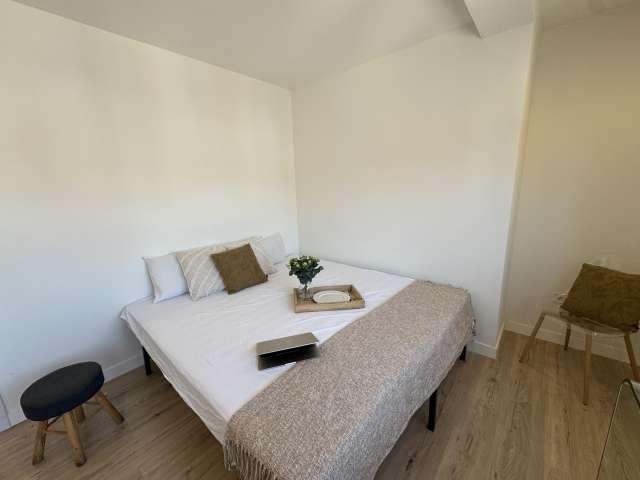 Habitación en piso compartido en alquiler en Hispanoamérica, Madrid