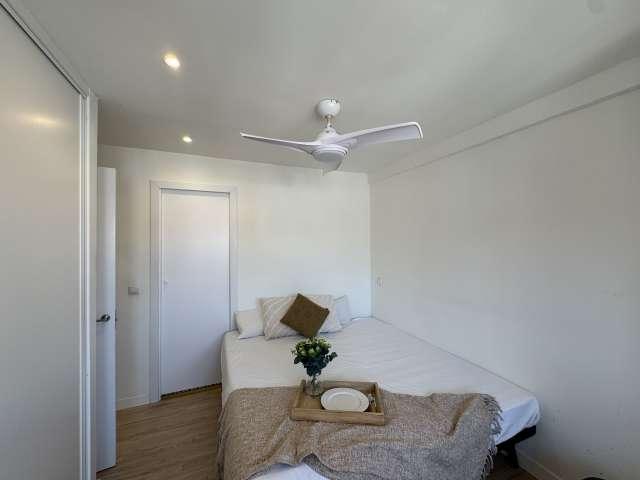 Habitación en piso compartido en alquiler en Hispanoamérica, Madrid