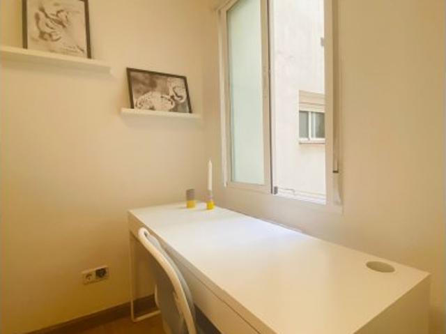 Habitación en piso compartido en alquiler en Hispanoamérica, Madrid