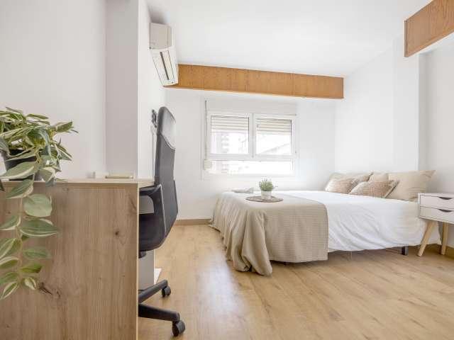Habitación en piso compartido en alquiler en Jaume Roig, Valencia