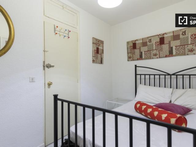 Habitación en piso compartido de 4 habitaciones en Justicia, Madrid