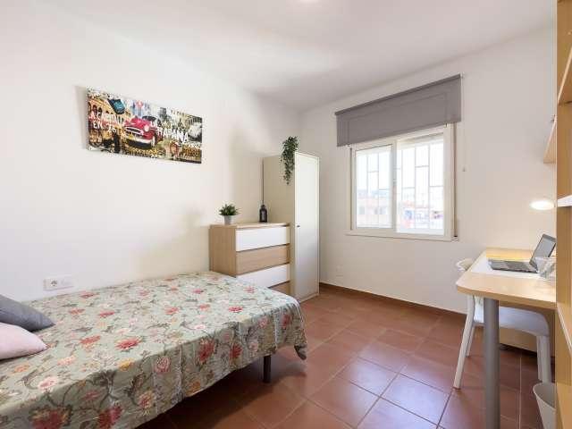 Habitación en piso compartido en alquiler en La Torrassa, Barcelona