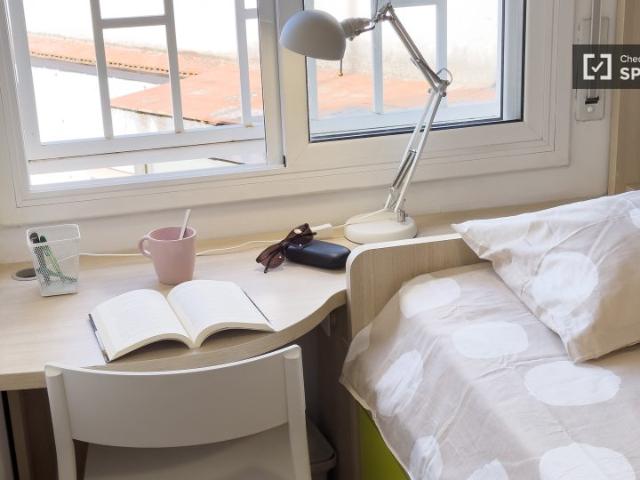 Habitación en piso compartido en alquiler en La Torrassa, Barcelona