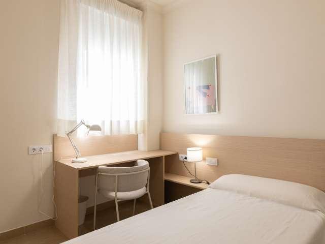 Habitación en piso compartido en alquiler en La Gran Vía, Valencia