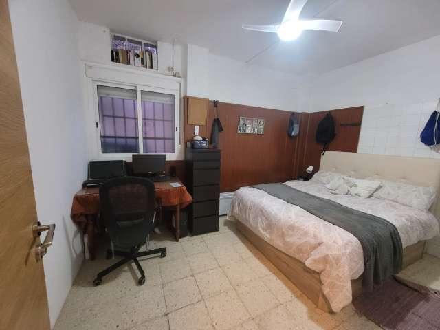 Habitación en piso compartido en alquiler en La Plata, Sevilla