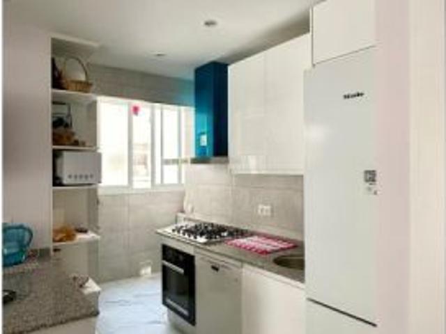 Habitación en piso compartido en alquiler en Las Delicias, ideal para mujeres profesionales, gastos