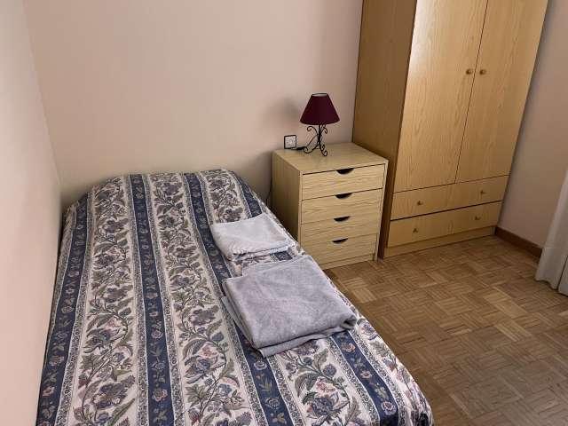 Habitación en piso compartido en alquiler en Leganés, Madrid