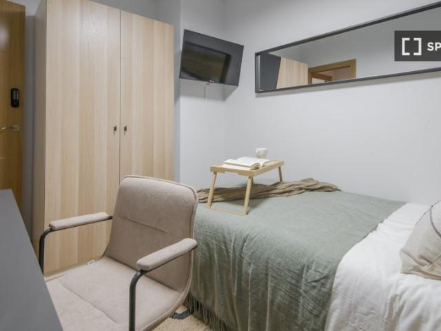 Habitación en piso compartido en alquiler en Legazpi, Madrid