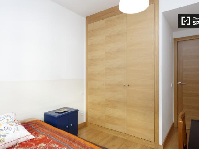 Habitación en piso compartido en alquiler en Legazpi, Madrid