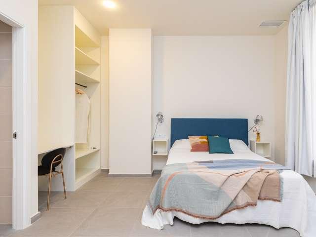 Habitación en piso compartido en alquiler en Nou Moles, Valencia