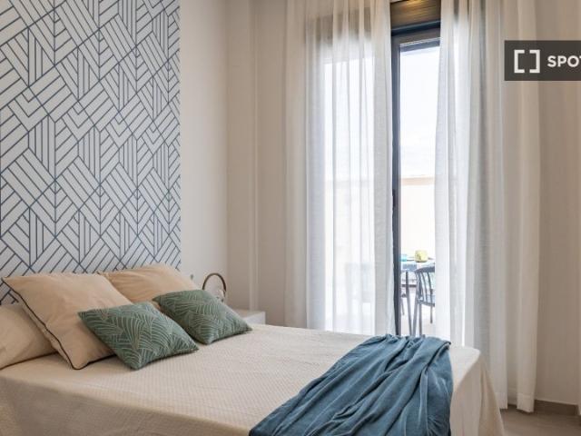 Habitación en piso compartido en alquiler en Nou Moles, Valencia