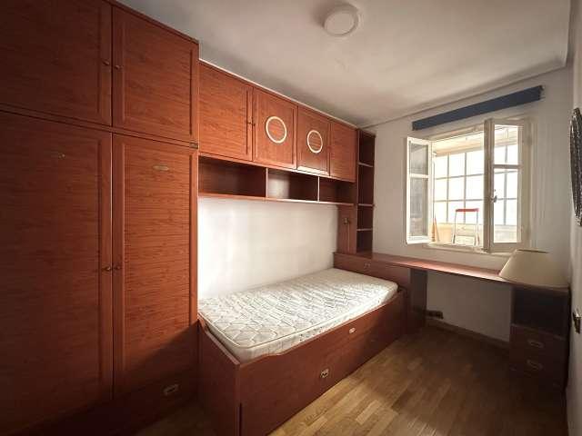 Habitación en piso compartido en alquiler en Nou Moles, Valencia