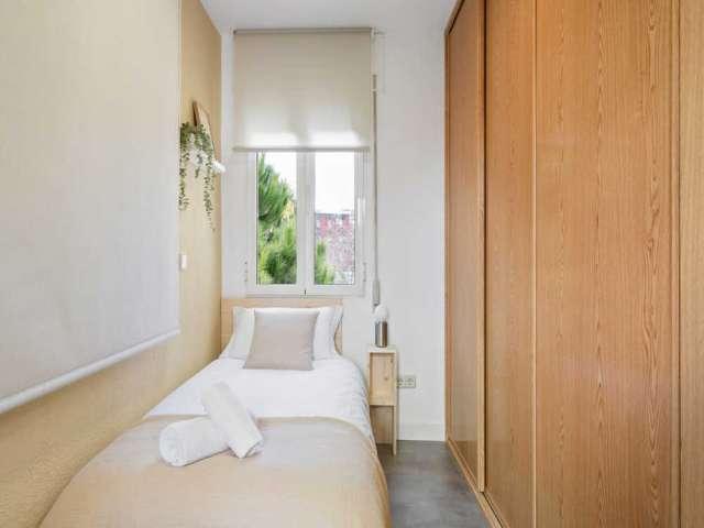 Habitación en piso compartido en alquiler en Nueva España, Madrid
