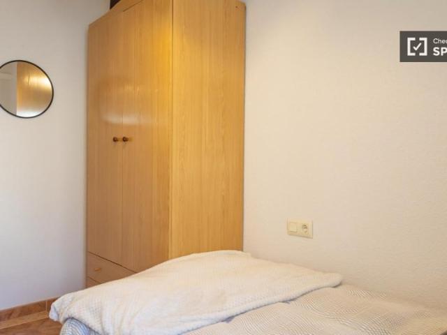 Habitación en piso compartido en alquiler en Opañel, Madrid