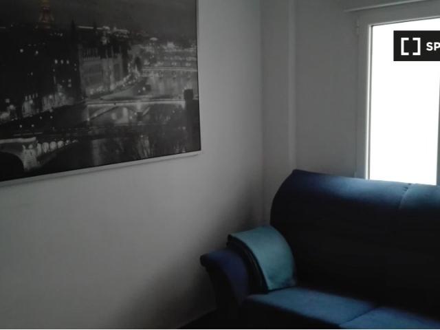 Habitación en piso compartido en alquiler en Oviedo, 3 camas