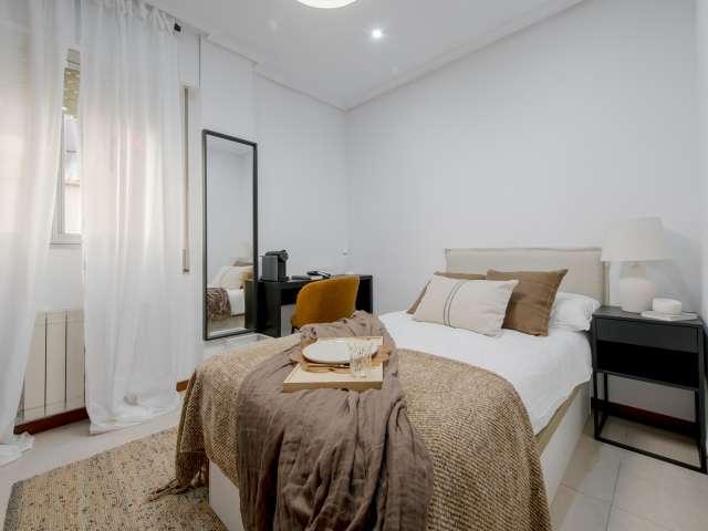 Habitación en piso compartido en alquiler en Pacífico, Madrid