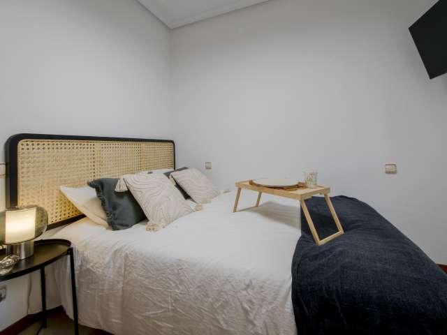 Habitación en piso compartido en alquiler en Pacífico, Madrid