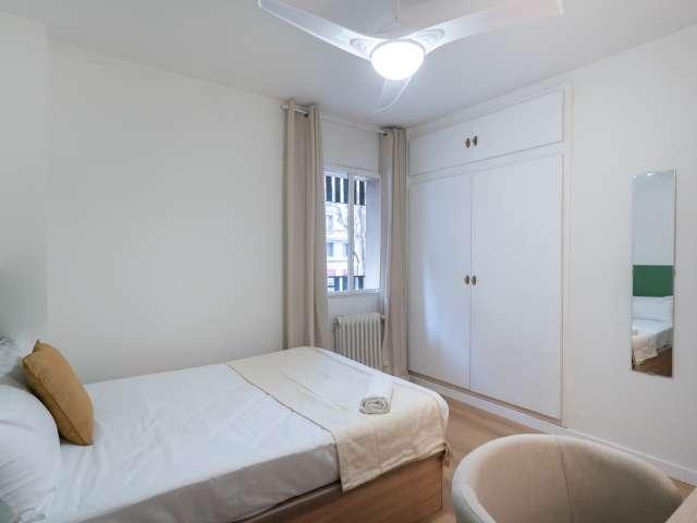 Habitación en piso compartido en alquiler en Pacífico, Madrid