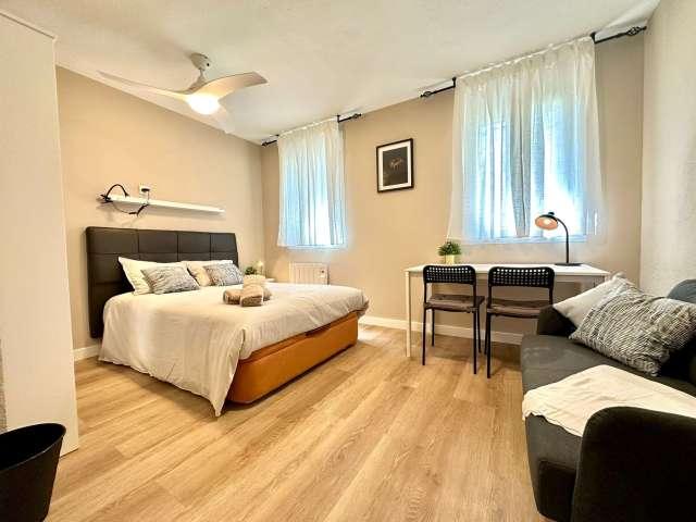 Habitación en piso compartido en alquiler en Palomeras Bajas, Madrid
