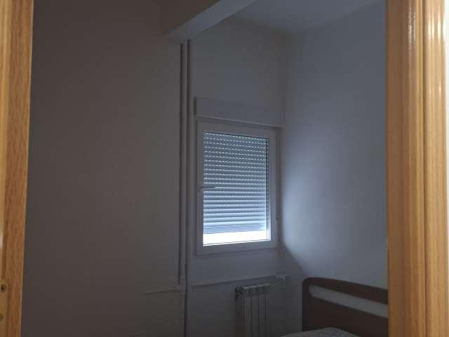 Habitación en piso compartido en alquiler en Palos de Moguer, Madrid