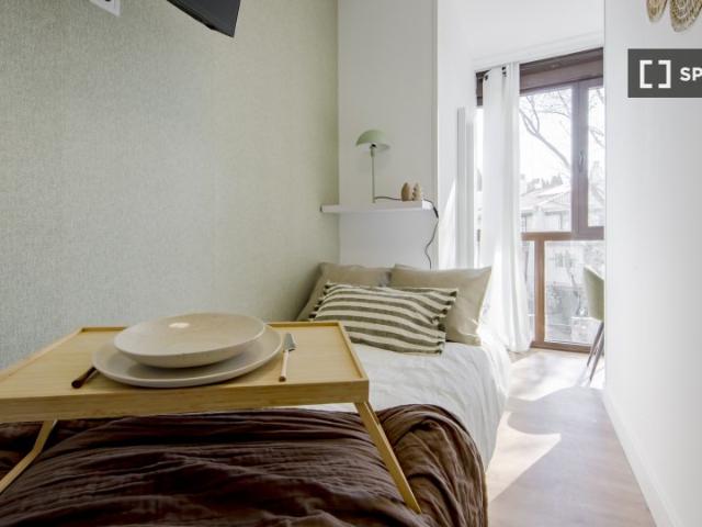 Habitación en piso compartido en alquiler en Peñagrande, Madrid