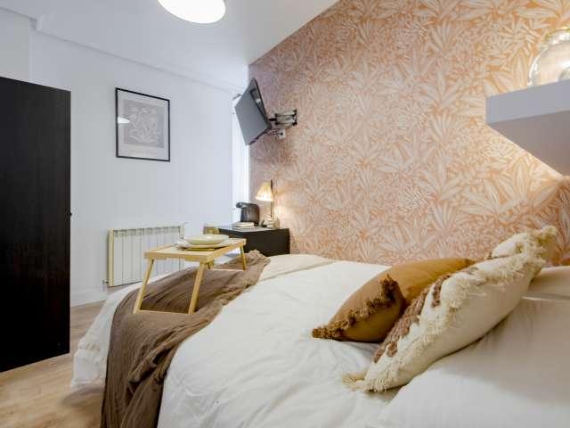Habitación en piso compartido en alquiler en Peñagrande, Madrid