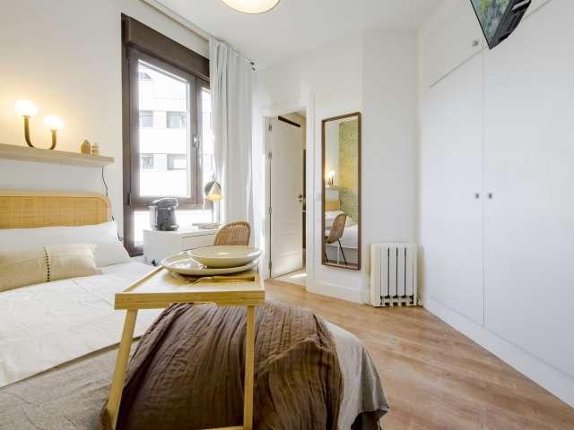 Habitación en piso compartido en alquiler en Peñagrande, Madrid