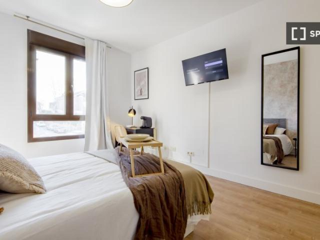 Habitación en piso compartido en alquiler en Peñagrande, Madrid