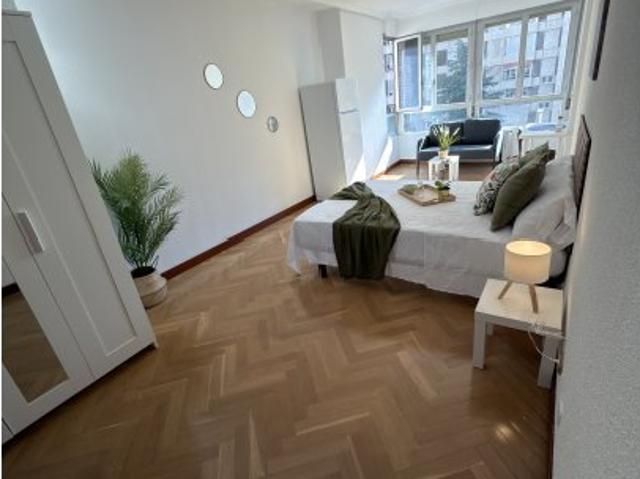 Habitación en piso compartido en alquiler en Pilar, Madrid