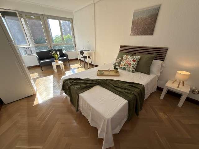 Habitación en piso compartido en alquiler en Pilar, Madrid