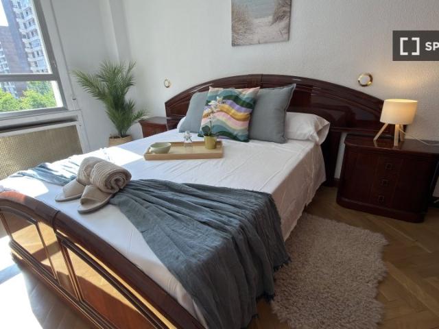 Habitación en piso compartido en alquiler en Pilar, Madrid