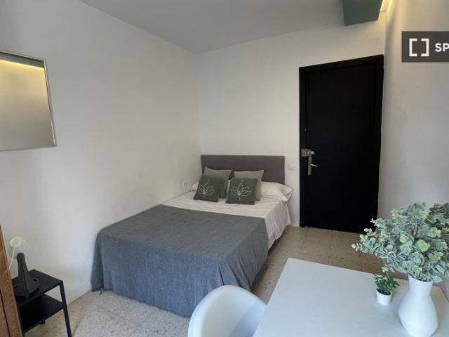 Habitación en piso compartido en alquiler en Prado Parque de Maria