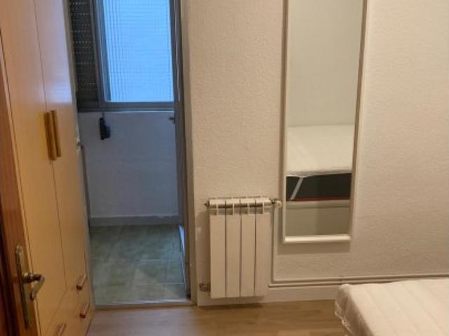 Habitación en piso compartido en alquiler en Pueblo Nuevo, Madrid