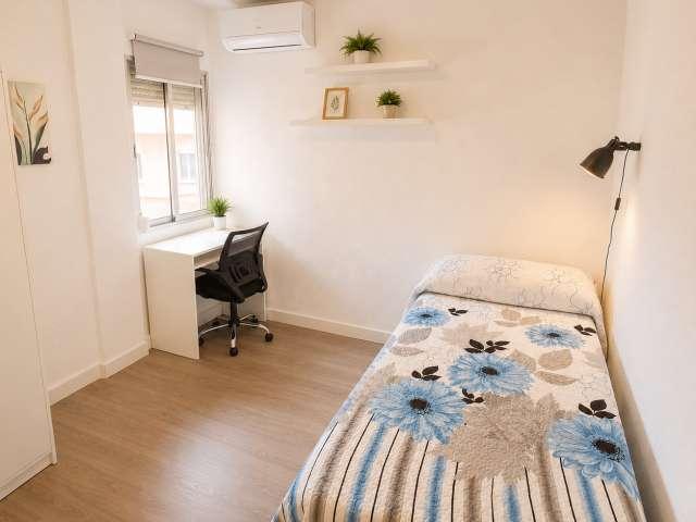 Habitación en piso compartido en alquiler en Puerta del Ángel, Madrid