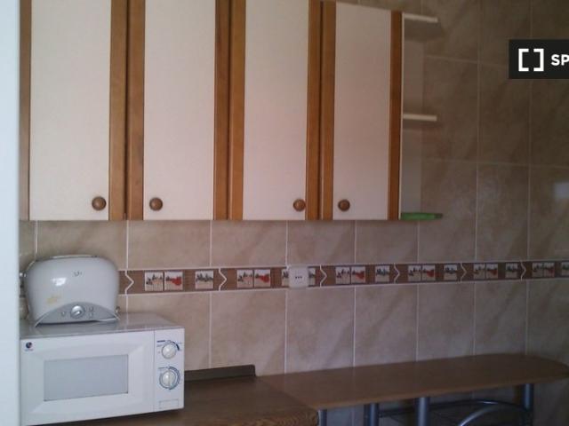 Habitación en piso compartido en alquiler en Puerta del Ángel