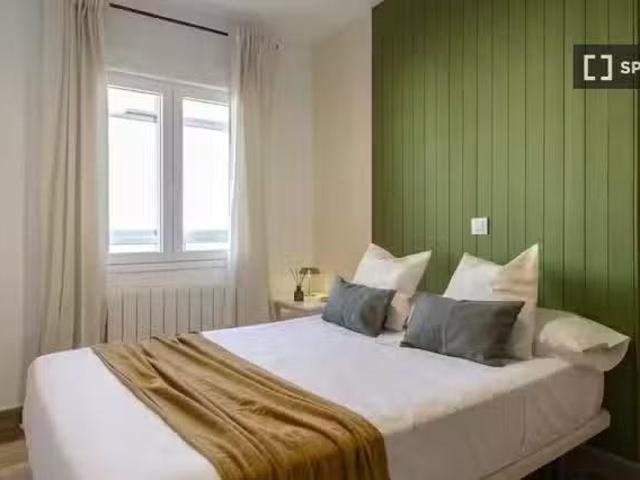 Habitación en piso compartido en alquiler en Quintana, Madrid