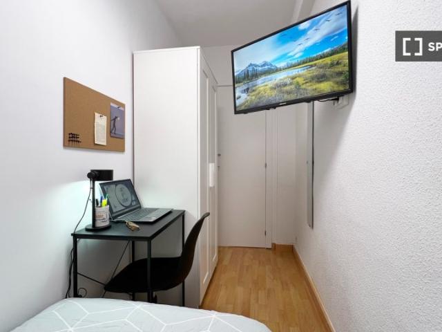 Habitación en piso compartido en alquiler en Quintana, Madrid