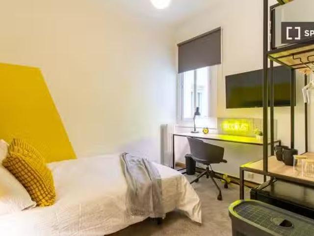 Habitación en piso compartido en alquiler en Ríos Rosas, Madrid