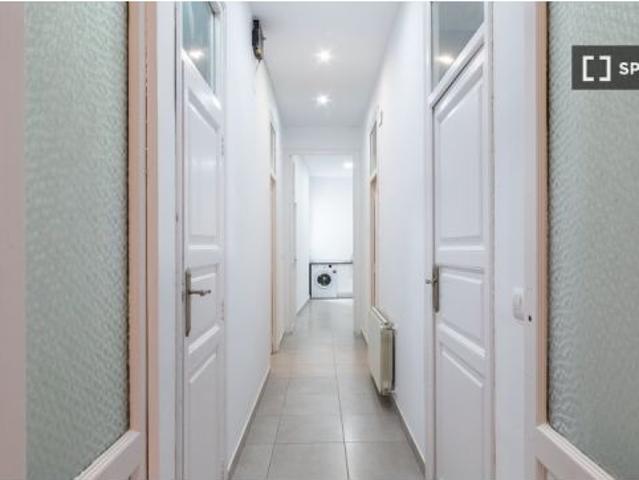 Habitación en piso compartido en alquiler en Russafa, solo para profesionales y estudiantes
