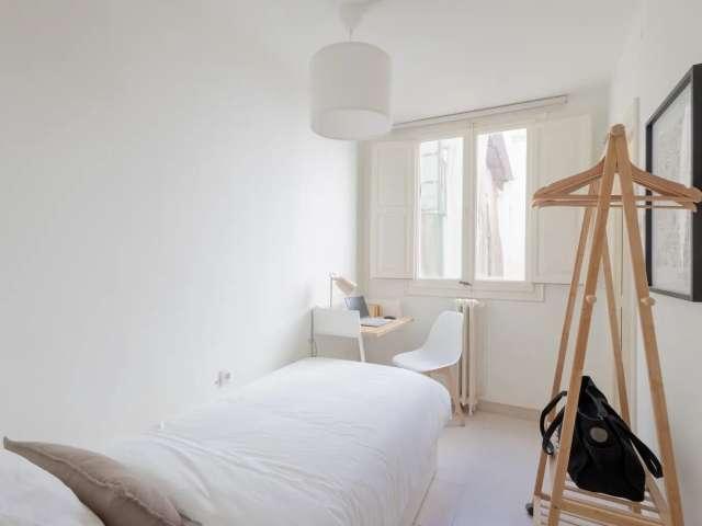 Habitación en piso compartido de 7 habitaciones en Russafa, Valencia