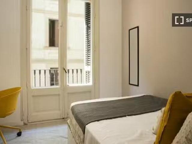 Habitación en piso compartido en alquiler en Sant Antoni, Barc.