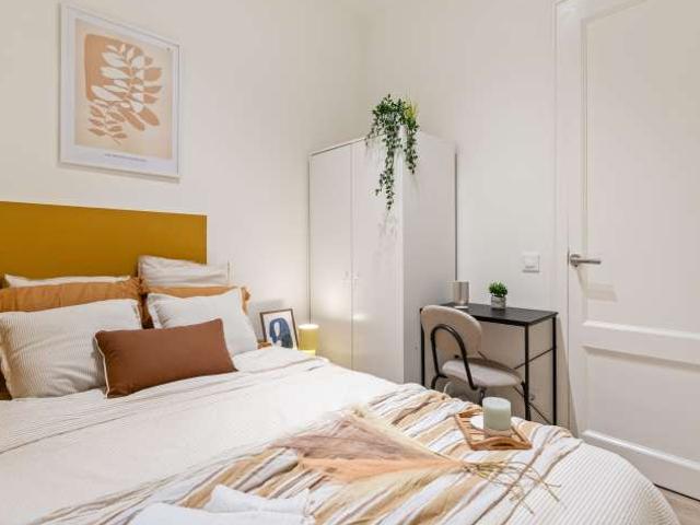 Habitación en piso compartido en alquiler en Sant Antoni, Barcelona